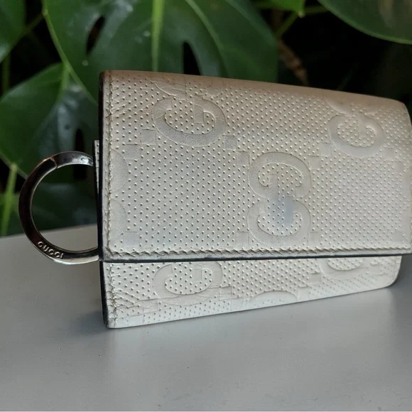 Gucci GG Embossed Leather Key Case - Picture 2 of 7